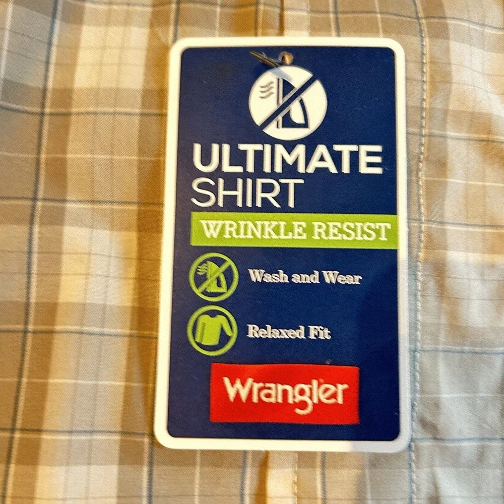 Wrangler Shirt Wrinkle Resistant Relax Fit‎ Shirt Tan Plaid NWT Small - Picture 4 of 7